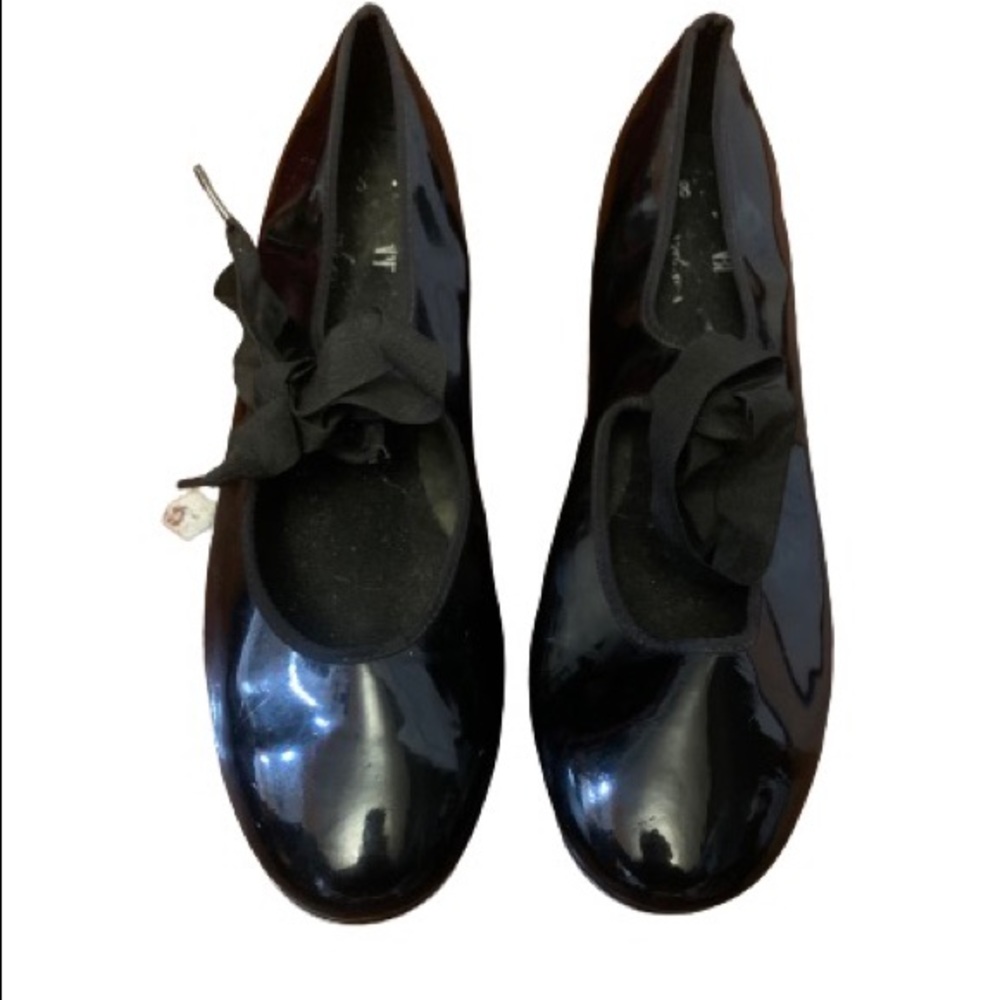 Tap shoes